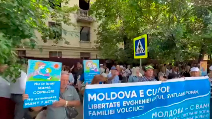 В Молдове протестующие требуют освобождения политзаключённых