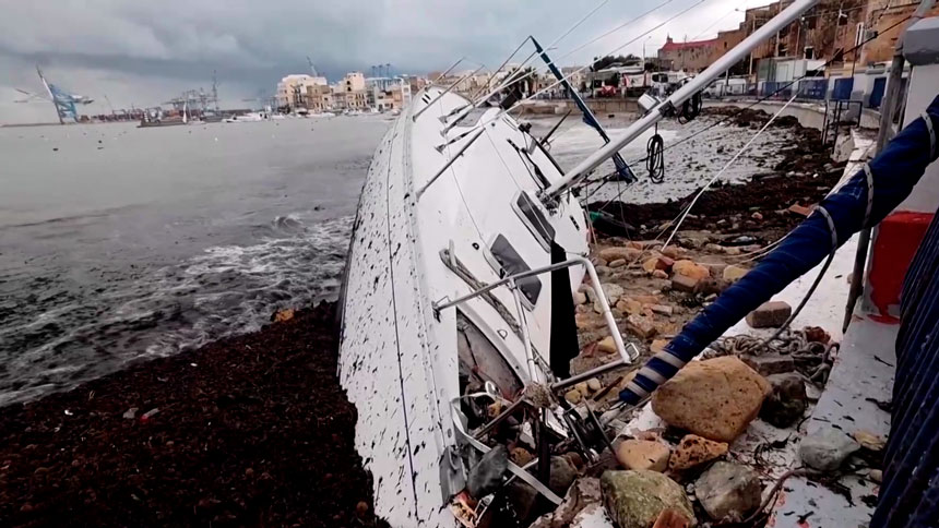 На Мальте продолжают ликвидировать последствия циклона «Гарри»