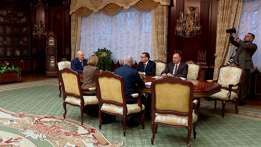 Лукашенко – об ЭКО: обязательно надо привнести самые передовые технологии в это направление!