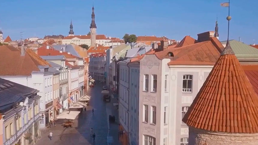 Опрос: финансовое положение более 30% жителей Латвии значительно ухудшилось