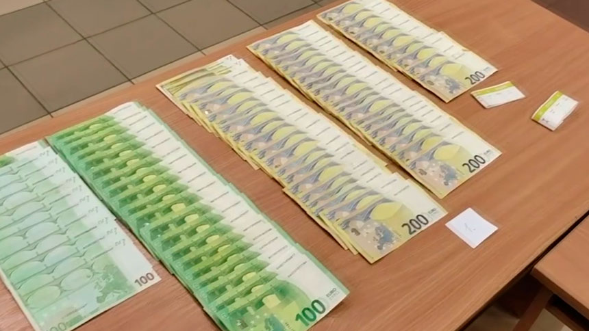 В пункте пропуска «Гудогай» мужчина скрыл от таможенного оформления 53 тыс. евро