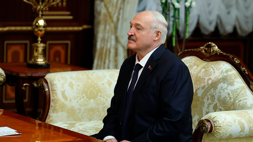 Лукашенко: мы гордимся межконфессиональным миром, который существует в Беларуси