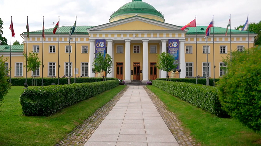 Парламентская делегация Беларуси принимает участие в мероприятиях весенней сессии МПА СНГ Парламентская делегация Беларуси принимает участие в мероприятиях весенней сессии МПА СНГ