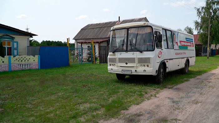 Мобильная медицина – автопарки районных больниц Гомельской области пополнят 13 передвижных ФАПов