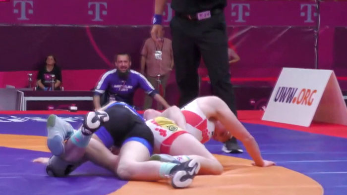 Полина Брагинец заняла первое место на чемпионате Европы по борьбе до 17 лет