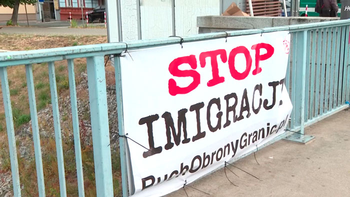 В Польше планируют провести референдум по отказу от принудительного приёма нелегальных мигрантов
