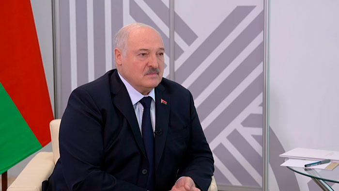 Лукашенко: Путин твёрдо убеждён, что он прав. Для него главное – интересы российского народа