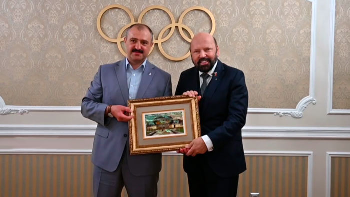 Президент НОК встретился с почётным консулом Беларуси в швейцарском Люцерне