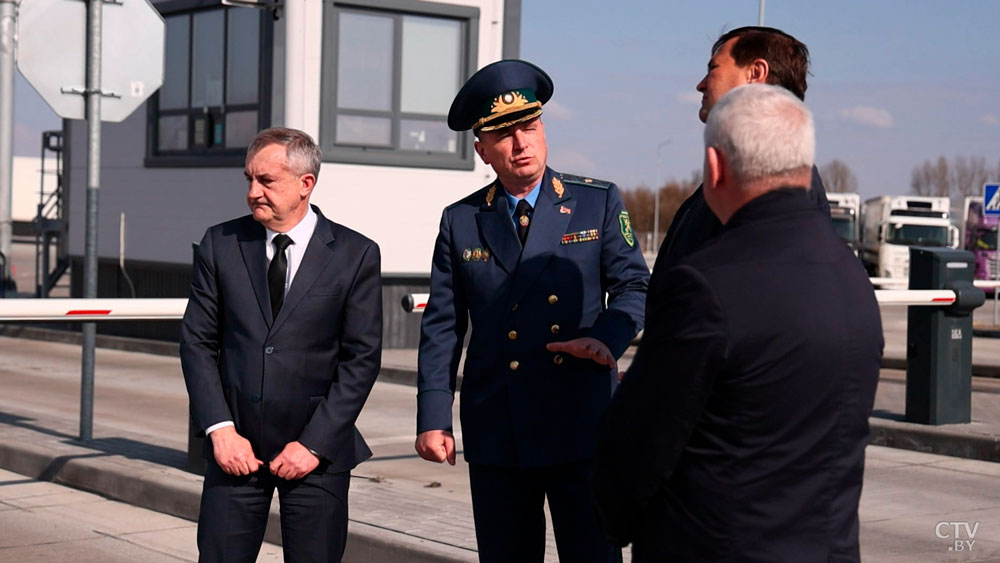 Беларусь готова к более предметному диалогу с Западом – Рыженков-6