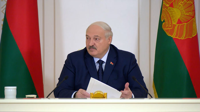 Лукашенко – Головченко: жду от Нацбанка понятного плана действий с параметрами роста экономики