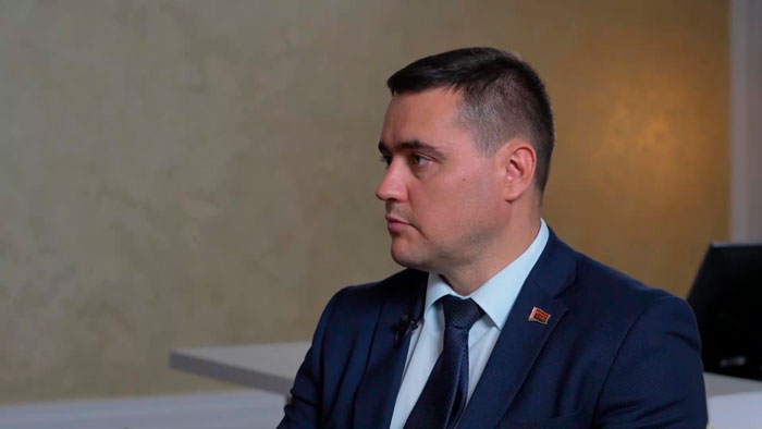 Какие профессии выбирают абитуриенты в 2025-м – рассказал министр образования Беларуси
