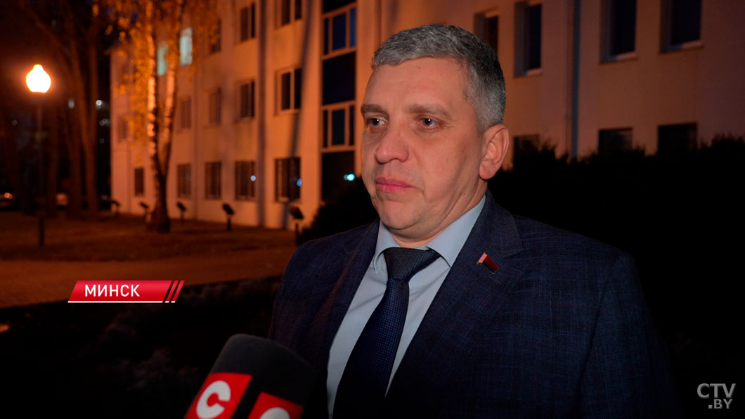 Строители повредили водопровод в Минске – рассказываем подробности инцидента-4