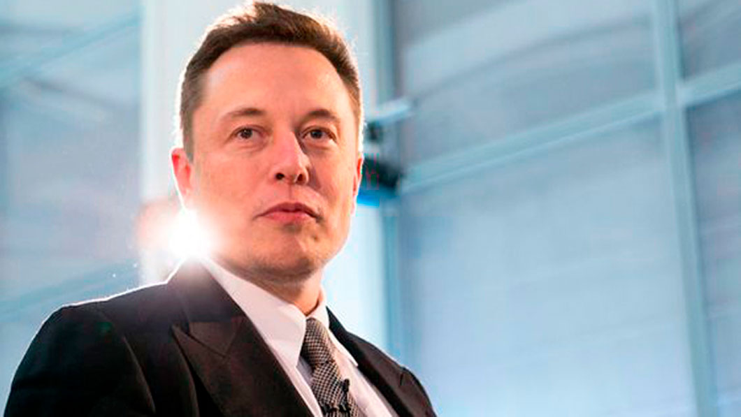 Маск объявил о первой автономной доставке беспилотного такси компании Tesla-0