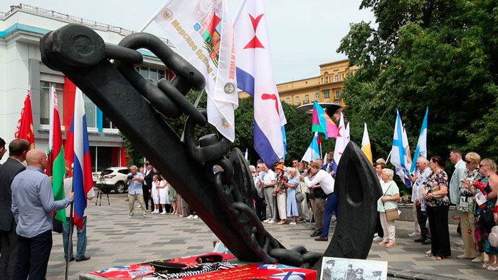 В Москве стартовал уникальный патриотический проект «Камни Памяти»