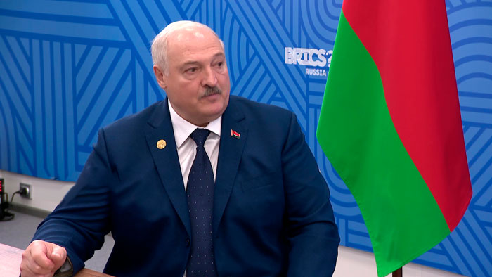 Лукашенко: Запад согласился, что вину в конфликте надо взять и Украине, а не только гнобить Россию