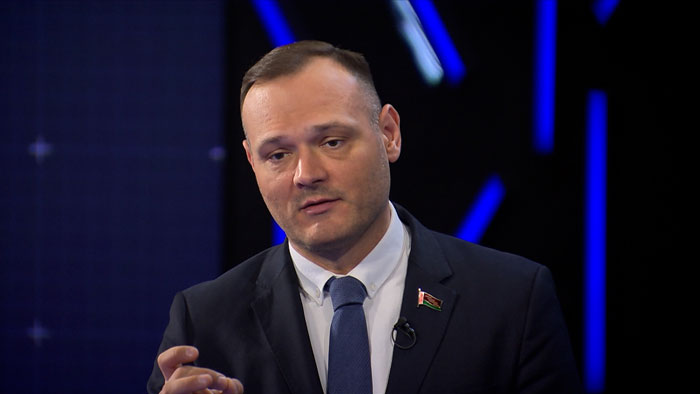 Боровик: затягивание военного конфликта угрожает национальным интересам России