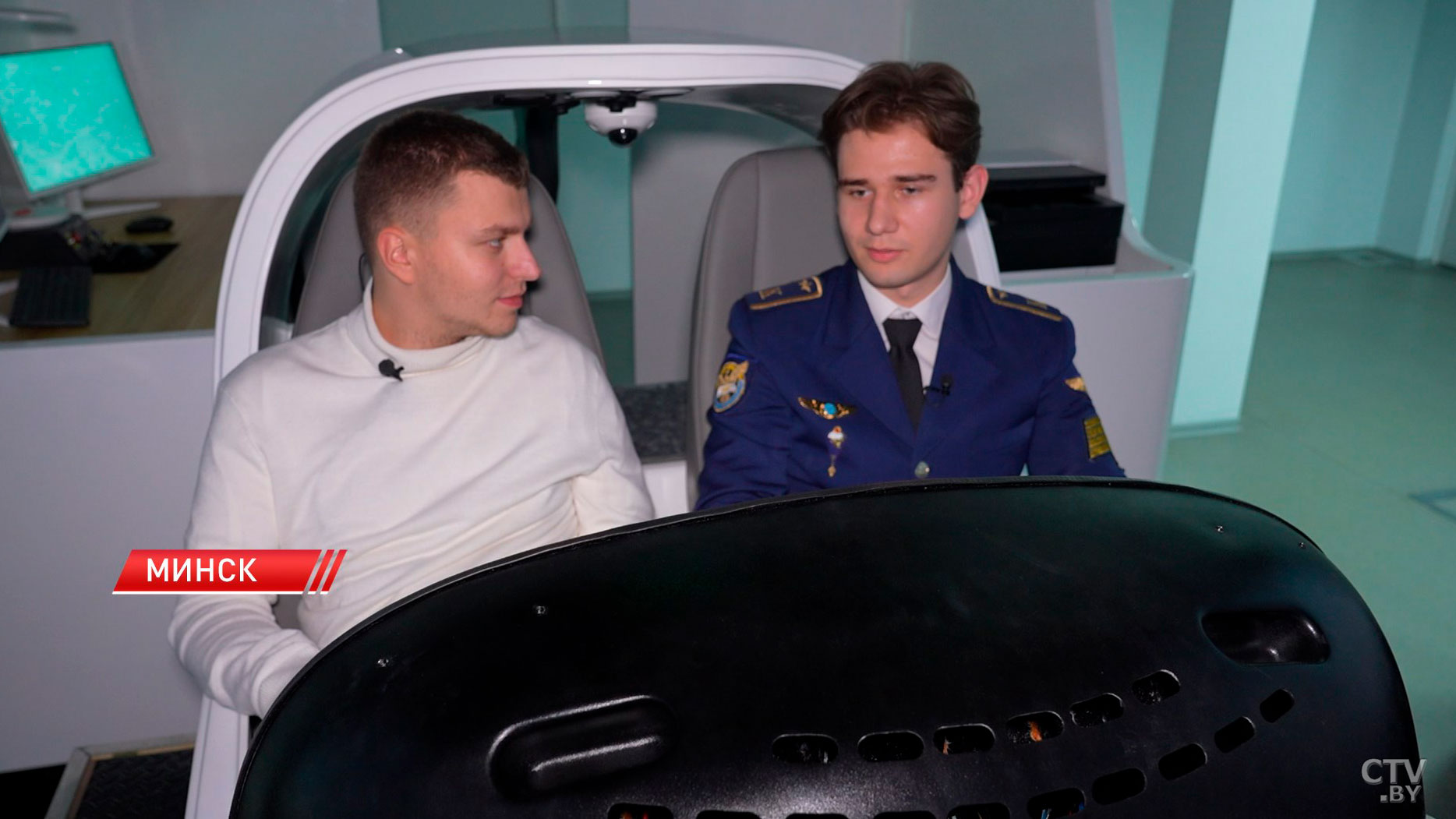 День работников гражданской авиации отметят 2 ноября. Как готовят будущих пилотов в Беларуси-2