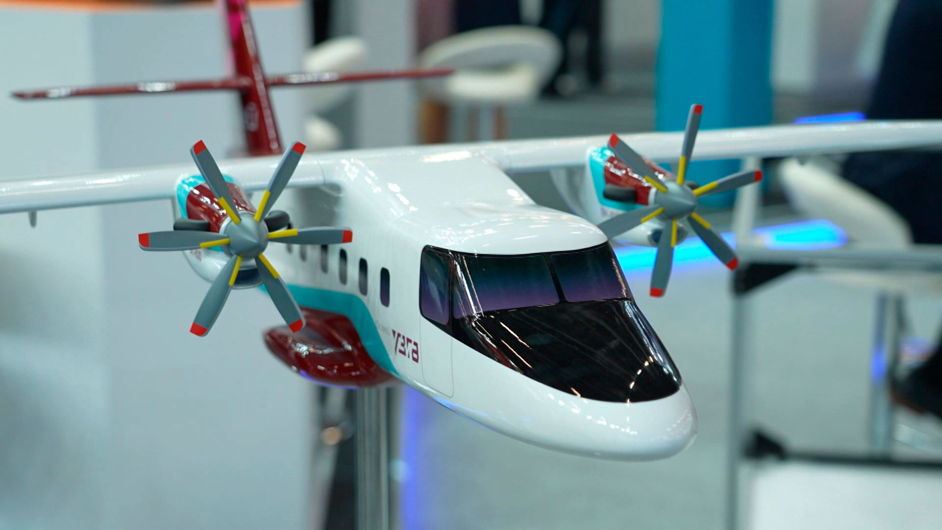 День работников гражданской авиации отметят 2 ноября. Как готовят будущих пилотов в Беларуси