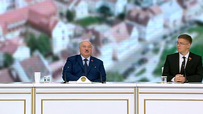 Студент предложил Лукашенко название для 2025 года – ответ Президента