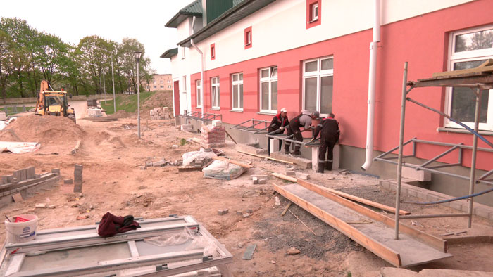 Почти 350 человек трудятся в две смены – в Гродно продолжается строительство клинической больницы