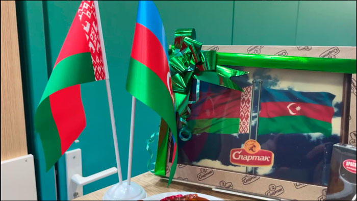 Ильхам Алиев ознакомился с белорусской экспозицией на выставке в Баку Ильхам Алиев ознакомился с белорусской экспозицией на выставке в Баку