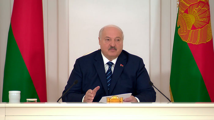 Лукашенко об арендном жилье: «Сегодня у таких домов фактически нет хозяйской руки»