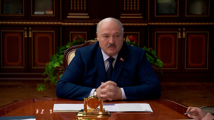 Лукашенко: родителям и абитуриентам надо понимать, что всё будет честно