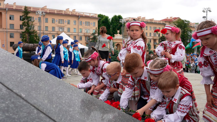 Представители Первомайского района перевернули страницу «Календаря памяти» Представители Первомайского района перевернули страницу «Календаря памяти»