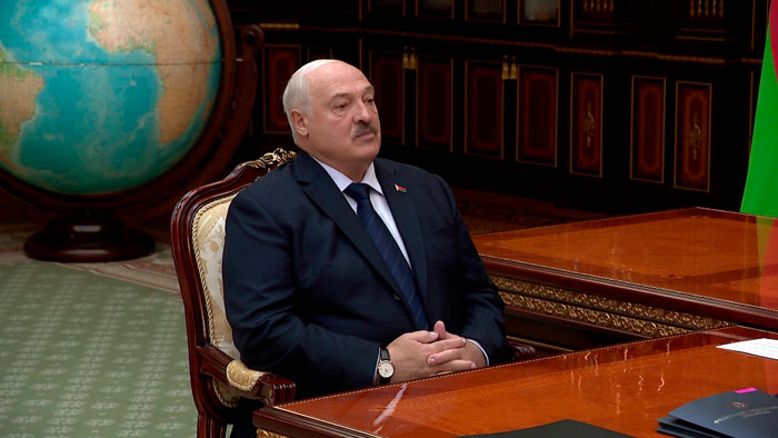«Без прикрас только. Какие чувствуете недостатки?» Лукашенко принял с докладом главу ФПБ