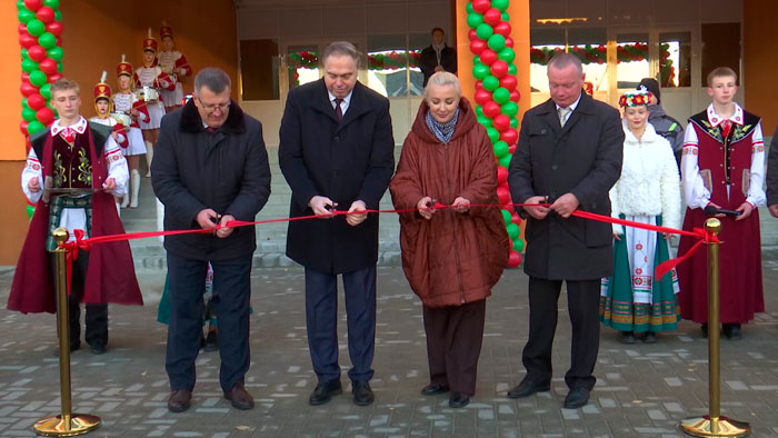 В Новогрудке после капитального ремонта открыли школу