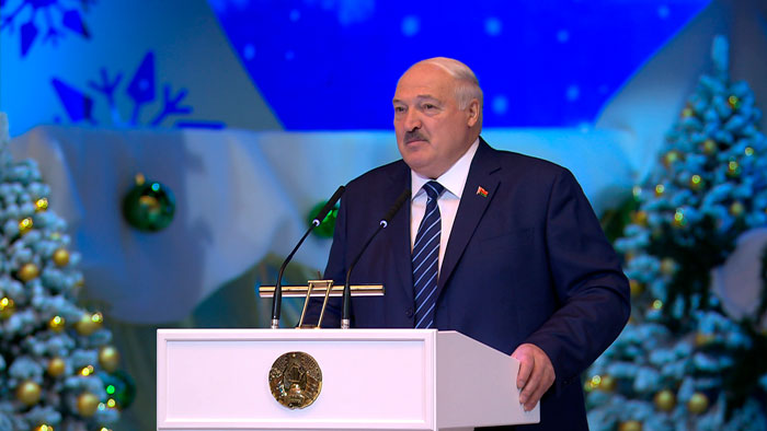 Лукашенко – детям: учёба – это тяжело, но надо, потому что это ваш фундамент жизни