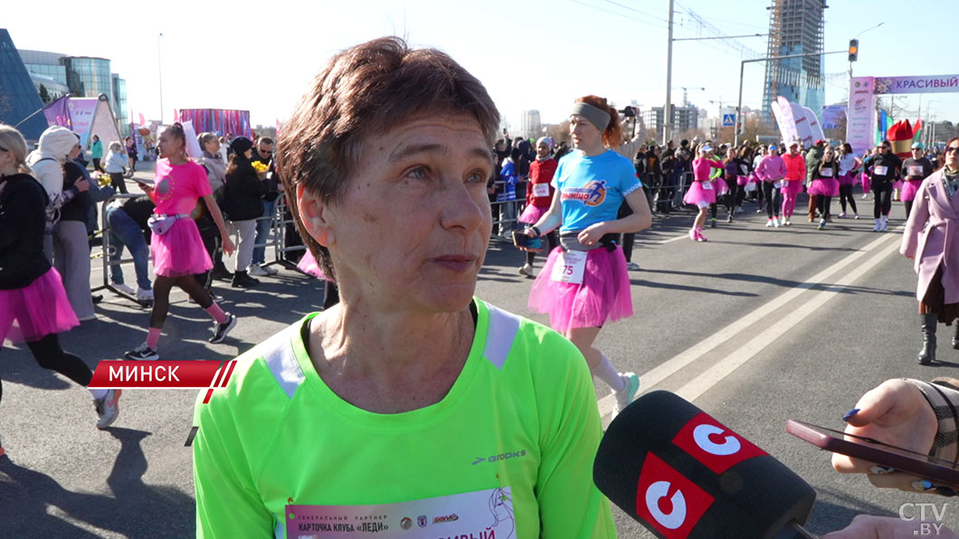 На старт вышли около 3 тысяч участниц! Как прошел «Красивый забег» в Минске?-4