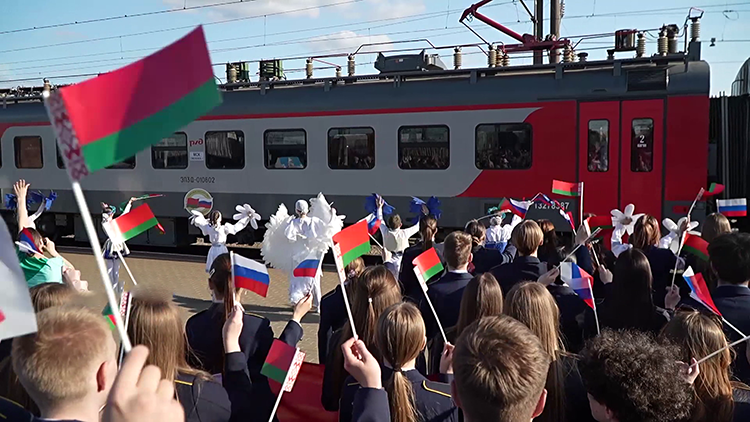 Первые регулярные рейсы из Смоленска в Витебск и Оршу запустили 2 апреля – вот как это было