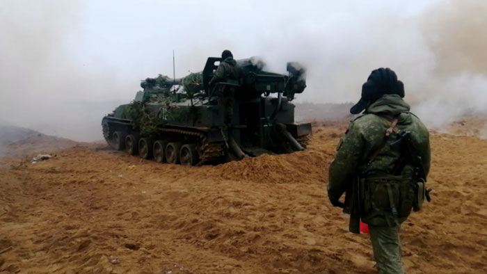 Три воинские части проводят масштабный сбор ракетных войск и артиллерии на полигоне Гожский