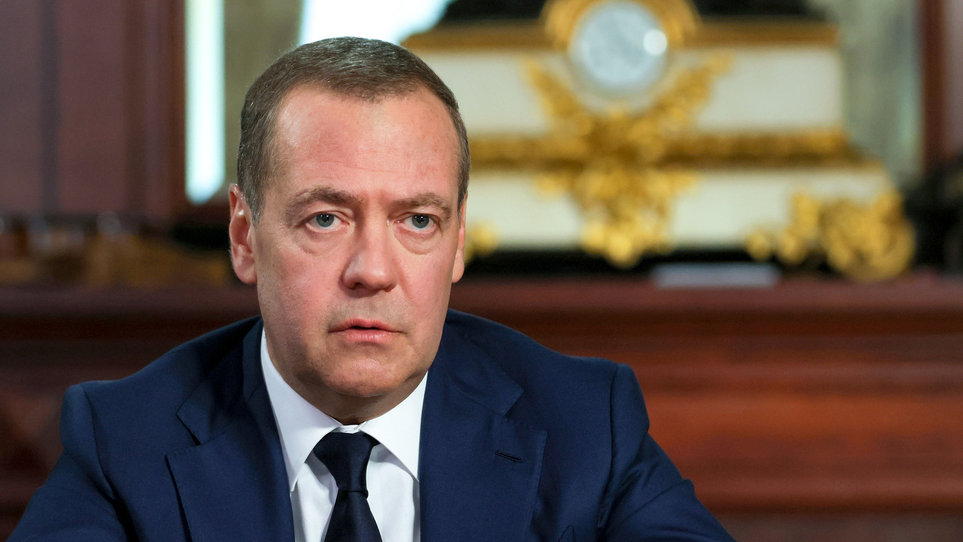 Медведев ответил на вопрос «Who is Mr. Medvedev»