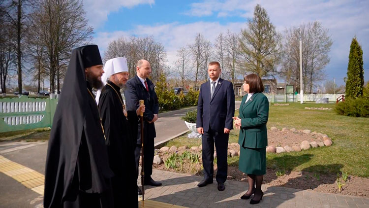 Участников акции «Подари радость ближнему» приняли в Клецком районе