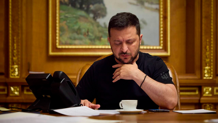 Зеленский: в Украине не будет выборов в военное время