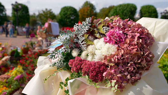 «Вкусные» конкурсы и праздничный концерт – в Лошицком парке проходят гулянья в честь Дня города Минска