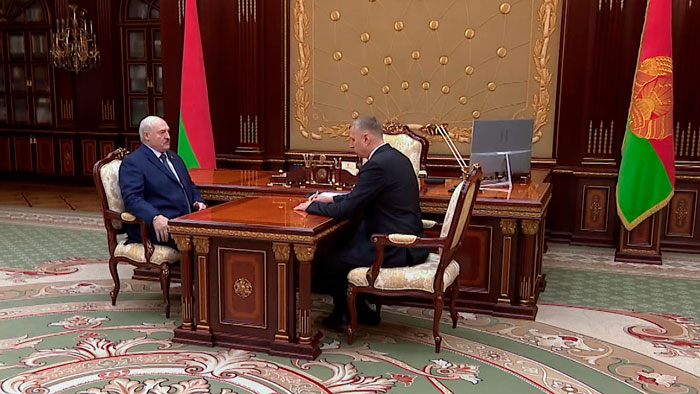 Лукашенко – Крутому: руководитель – это стабильность, поэтому надо подбирать кадры