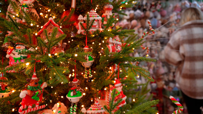 До Нового года – 45 дней! Как проходит подготовка к зимнему празднику в Минске? До Нового года – 45 дней! Как проходит подготовка к зимнему празднику в Минске?