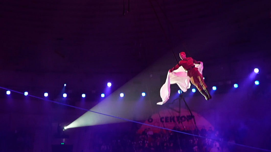 Грандиозно и проникновенно! В Гомельском цирке представили уникальный спектакль «Парад Великой Победы Грандиозно и проникновенно! В Гомельском цирке представили уникальный спектакль «Парад Великой Победы