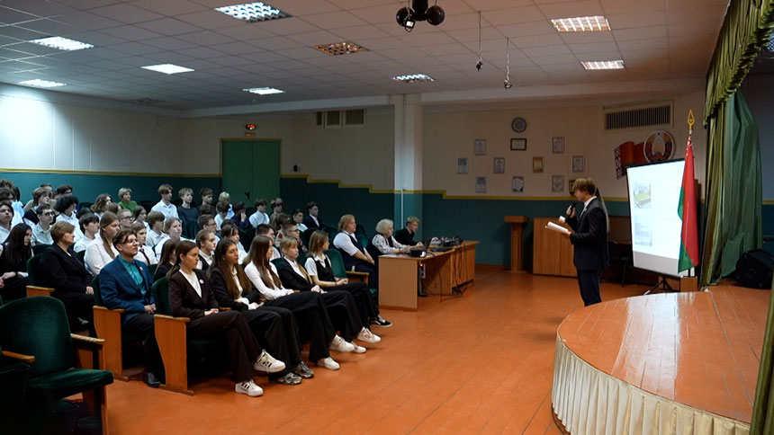 Во всех школах Беларуси прошел единый урок, посвященный трагедии в Хатыни Во всех школах Беларуси прошел единый урок, посвященный трагедии в Хатыни