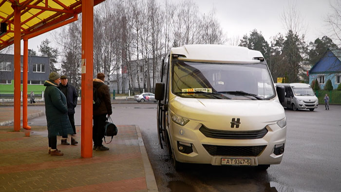 15 дополнительных автобусов вышли на маршруты для связи Минска с городами-спутниками
