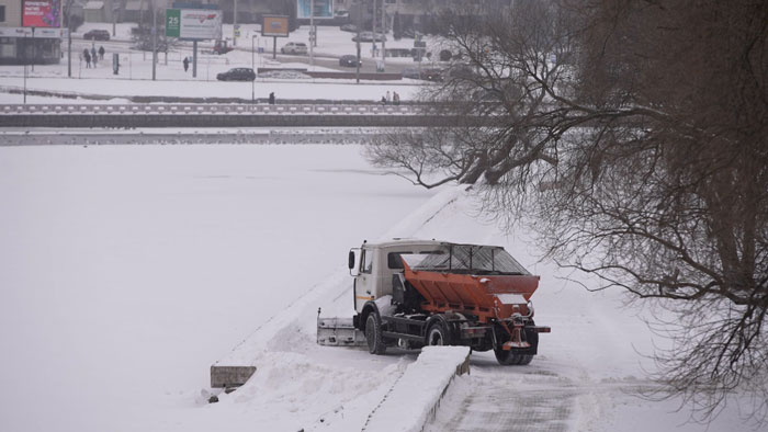 В Минске для борьбы с погодными вызовами подготовлен парк уборочной техники в 115 единиц
