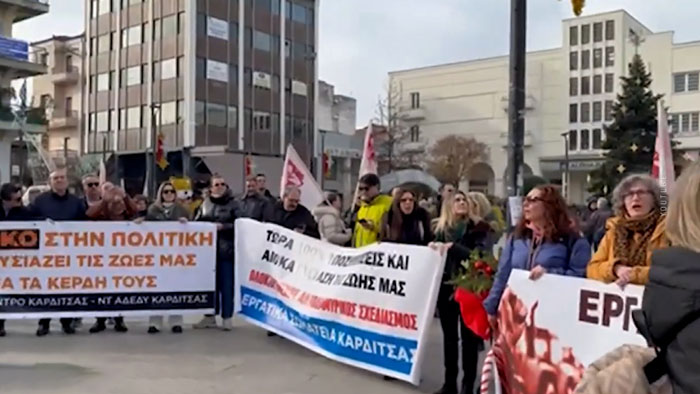 Сотни тысяч жителей в Греции устроили забастовку в связи с принятым антинародным бюджетом