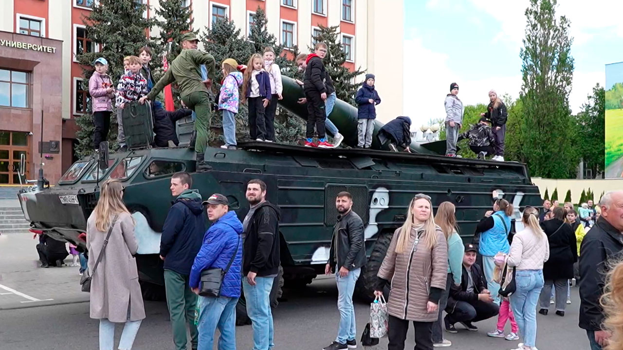На выставке в Гомеле представили образцы современной военной техники
