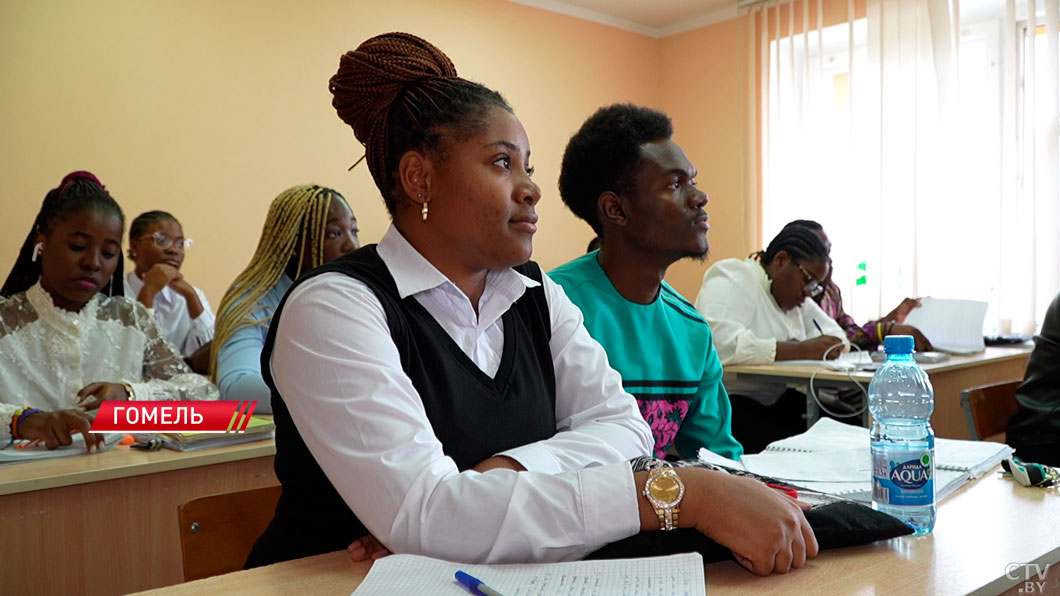 20 студентов из Экваториальной Гвинеи выиграли гранты от Президента на обучение в Беларуси-10
