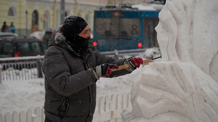 Фестиваль снежных скульптур проходит в Гомеле