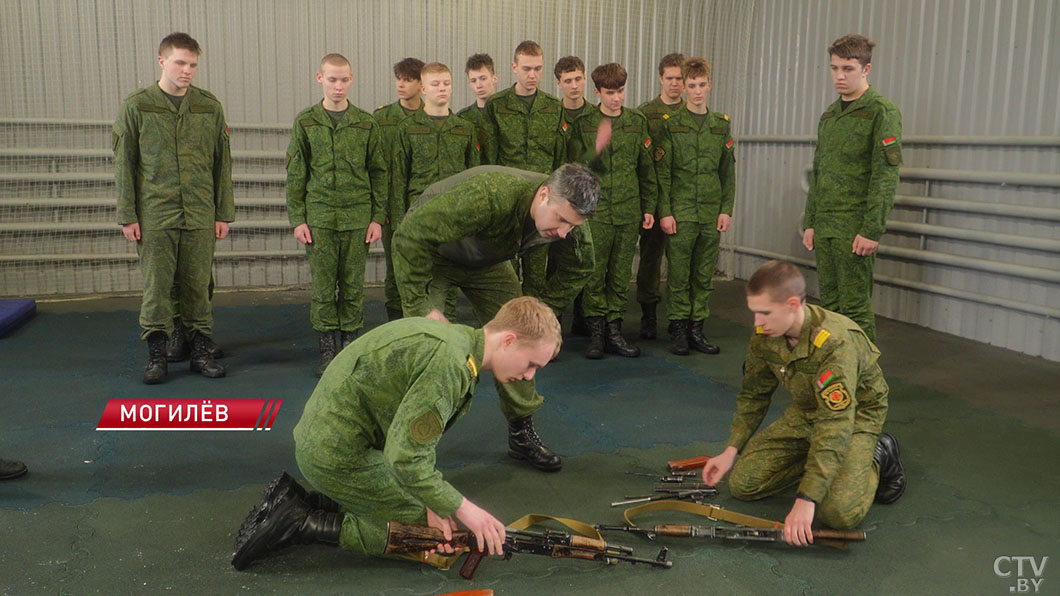 Любовь к Родине с детства! Почему школьники выбирают военно-патриотические клубы?-10