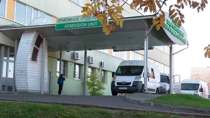 12 человек попали в больницу после посещения одной точки общепита в Минске